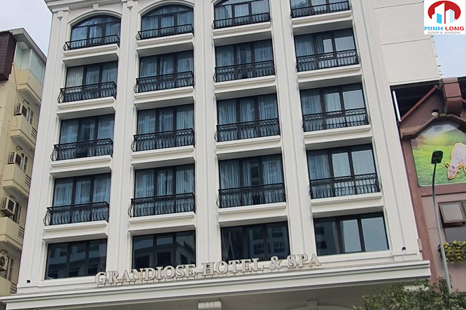 GRANDIOSE HOTEL 